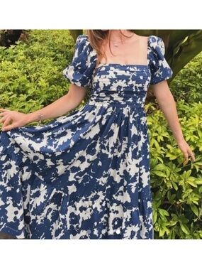 Abercrombie & Fitch Emerson Poplin Puff Sleeve Midi Dress Blue and White